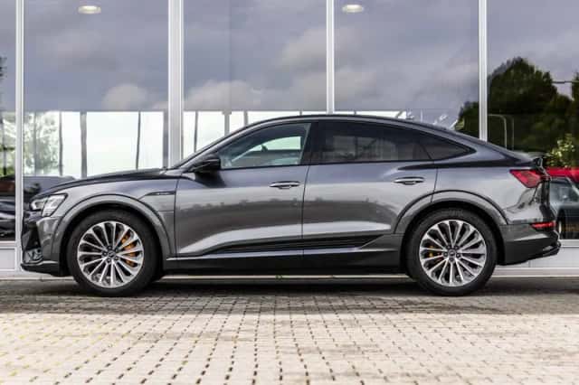 Audi e-tron (2020) thumbnail 6