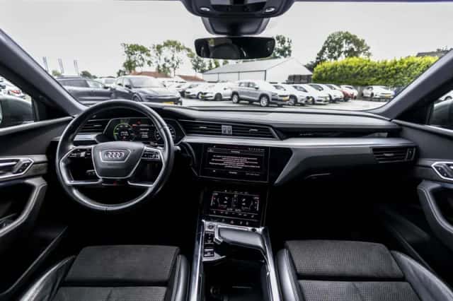 Audi e-tron (2020) thumbnail 51