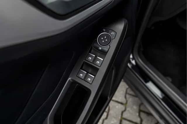 Ford Focus (2021) thumbnail 22