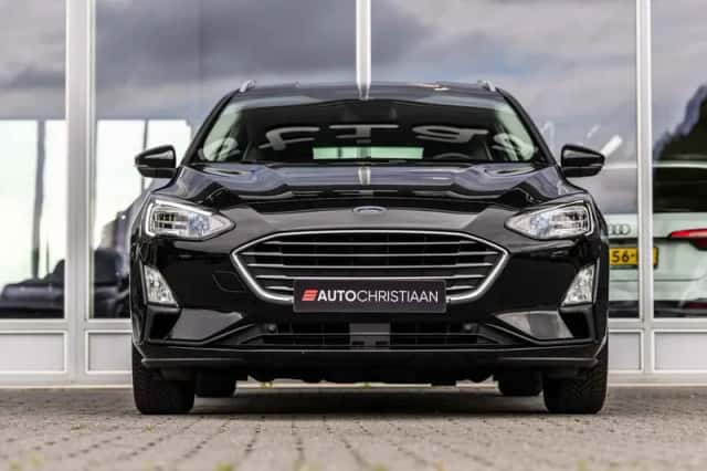 Ford Focus (2021) thumbnail 4