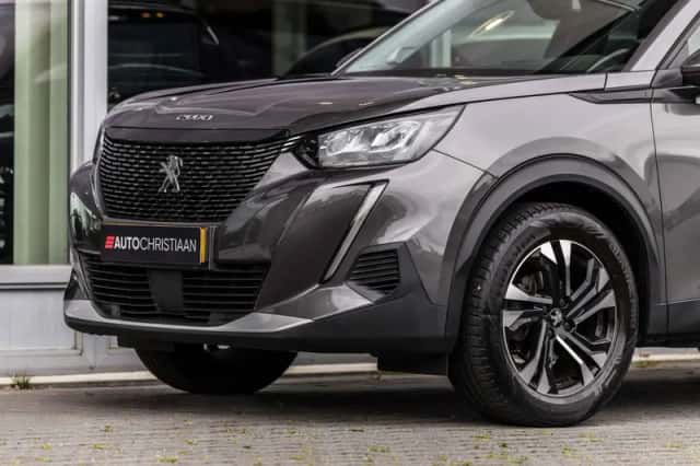 Peugeot 2008 (2021) thumbnail 16