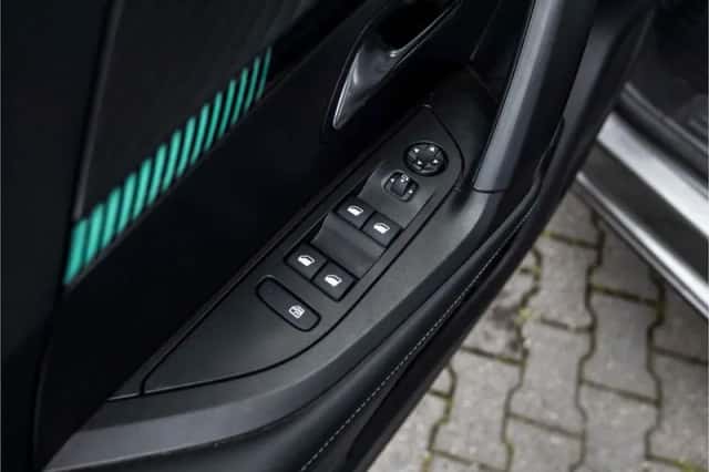 Peugeot 2008 (2021) thumbnail 22