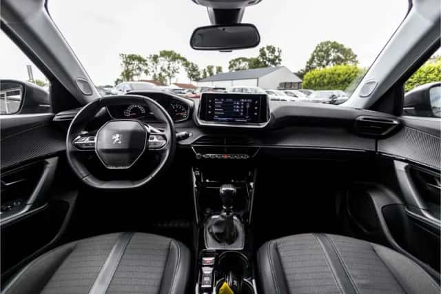 Peugeot 2008 (2021) thumbnail 31