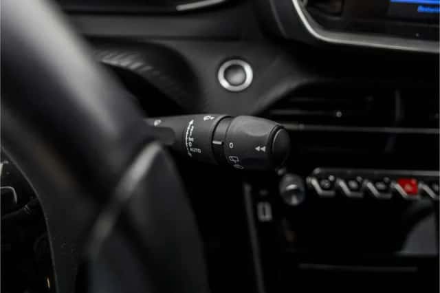 Peugeot 2008 (2021) thumbnail 37