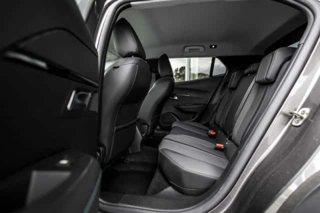 Peugeot 2008 (2021) thumbnail 50