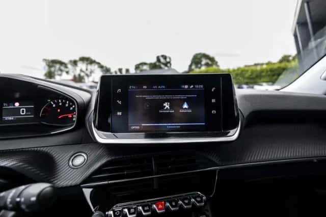 Peugeot 2008 (2021) thumbnail 65