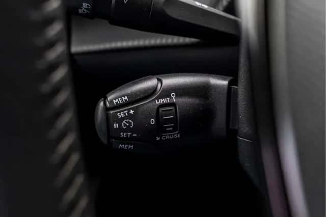 Peugeot 2008 (2021) thumbnail 74