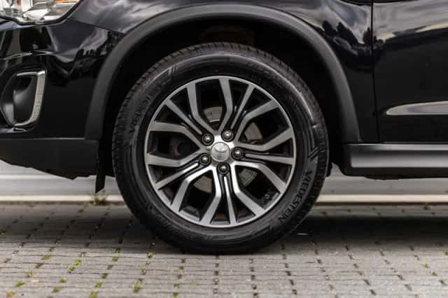 Mitsubishi ASX (2016) thumbnail 19