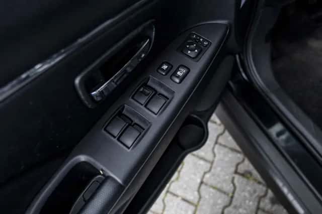 Mitsubishi ASX (2016) thumbnail 21