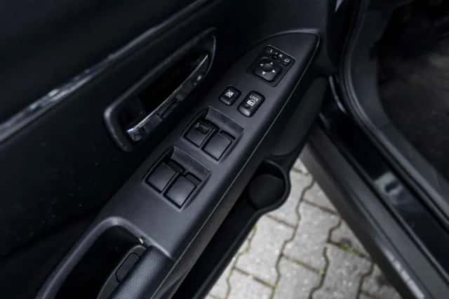 Mitsubishi ASX (2016) thumbnail 52