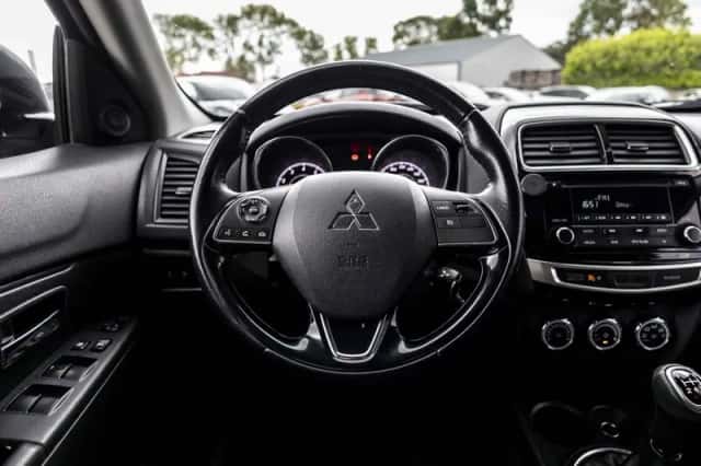 Mitsubishi ASX (2016) thumbnail 8