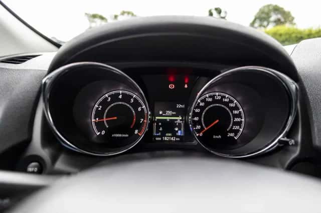 Mitsubishi ASX (2016) thumbnail 9
