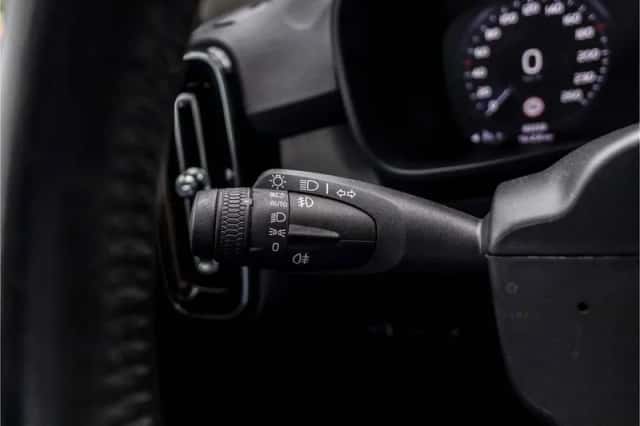Volvo XC40 (2021) thumbnail 35