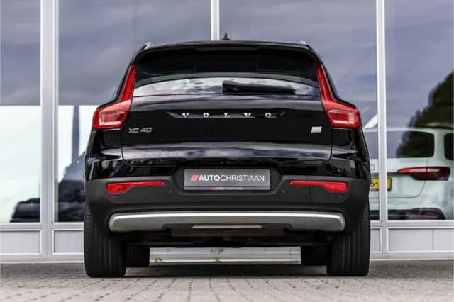 Volvo XC40 (2021) thumbnail 5