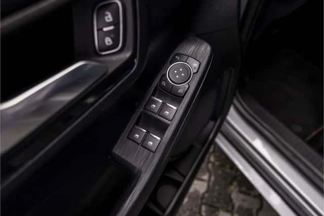 Ford Kuga (2022) thumbnail 19