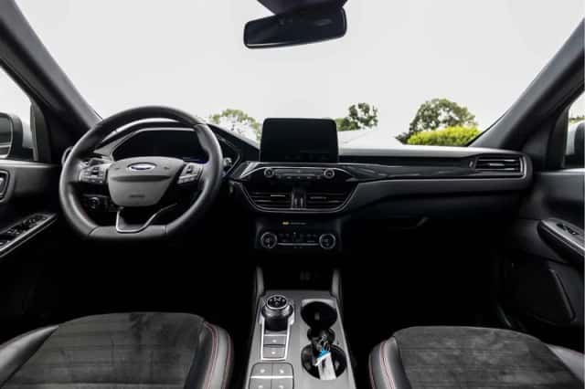 Ford Kuga (2022) thumbnail 21