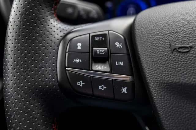 Ford Kuga (2022) thumbnail 24