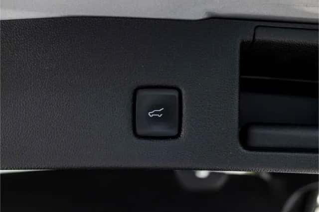 Ford Kuga (2022) thumbnail 33
