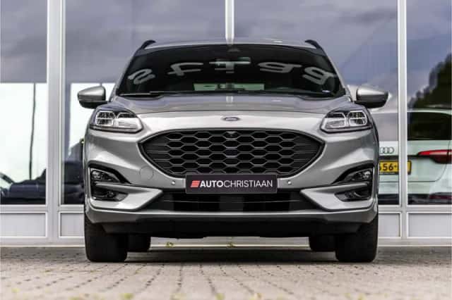 Ford Kuga (2022) thumbnail 39