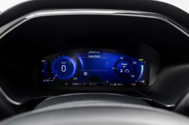 Ford Kuga (2022) thumbnail 44