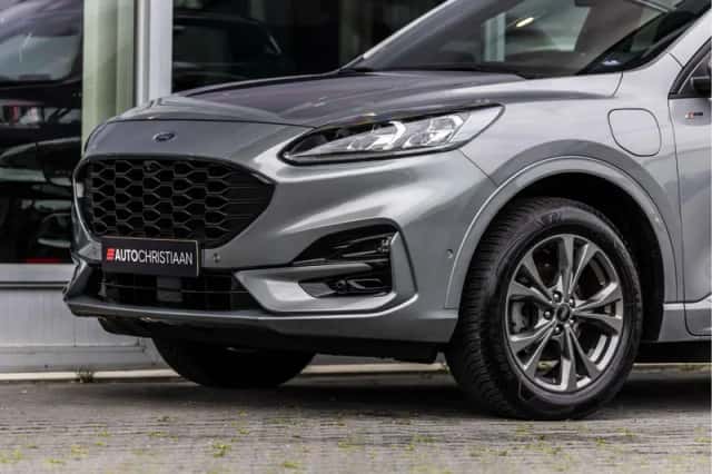 Ford Kuga (2022) thumbnail 51