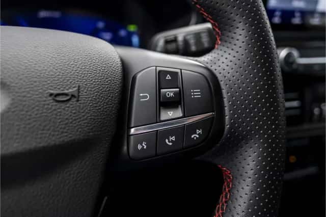Ford Kuga (2022) thumbnail 63