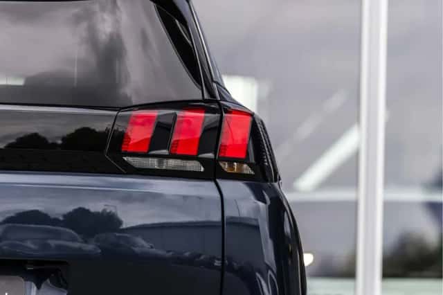 Peugeot 5008 (2018) thumbnail 39