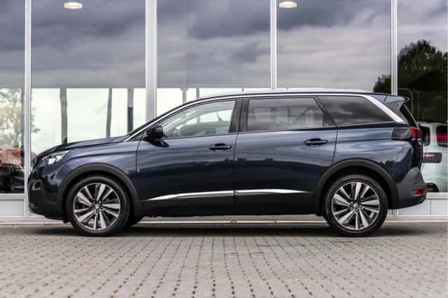 Peugeot 5008 (2018) thumbnail 44