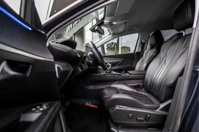 Peugeot 5008 (2018) thumbnail 6