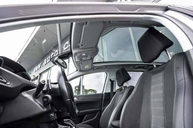 Peugeot 308 (2019) thumbnail 13