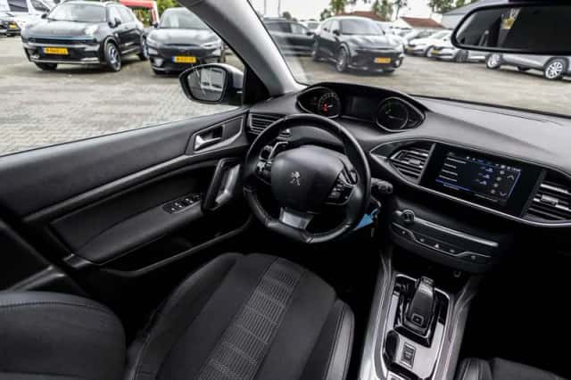 Peugeot 308 (2019) thumbnail 22