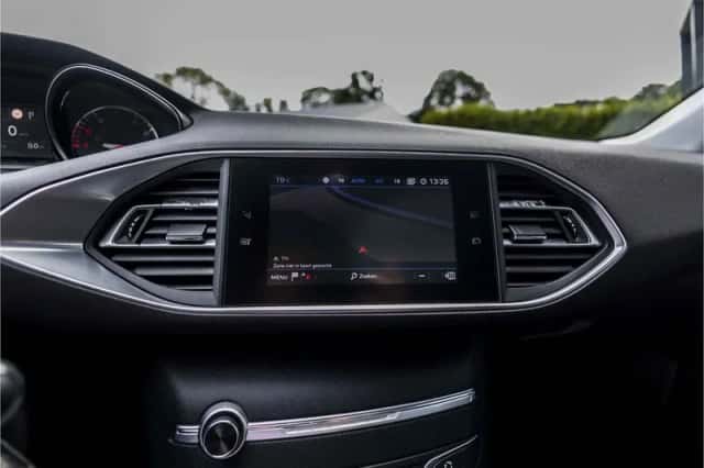 Peugeot 308 (2019) thumbnail 28