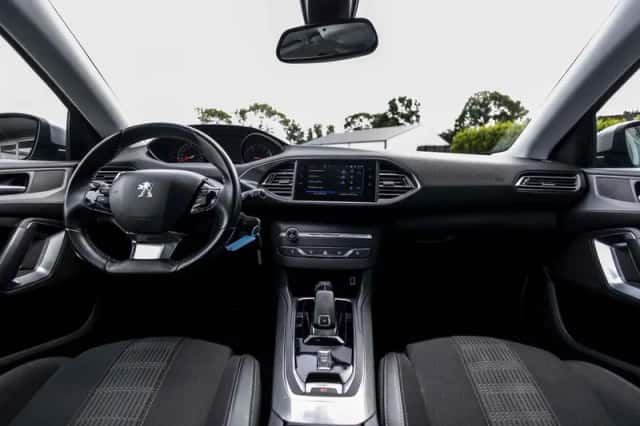 Peugeot 308 (2019) thumbnail 33