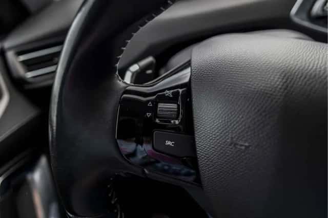 Peugeot 308 (2019) thumbnail 35