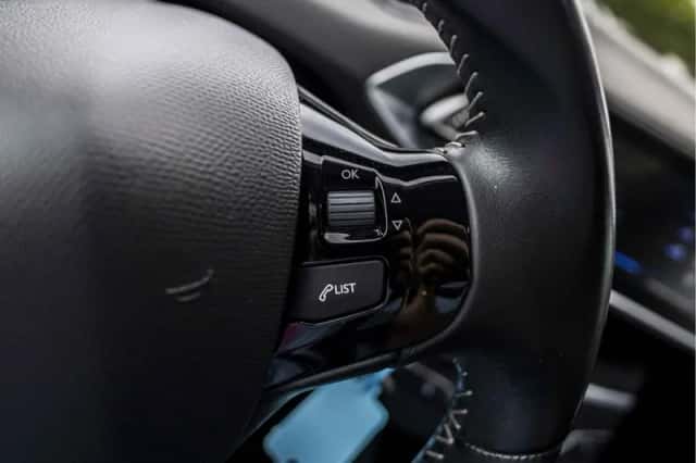 Peugeot 308 (2019) thumbnail 36