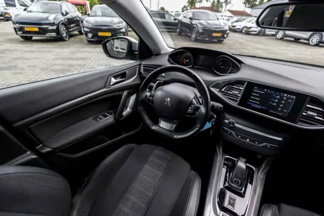 Peugeot 308 (2019) thumbnail 63