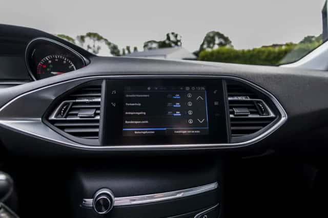Peugeot 308 (2019) thumbnail 67