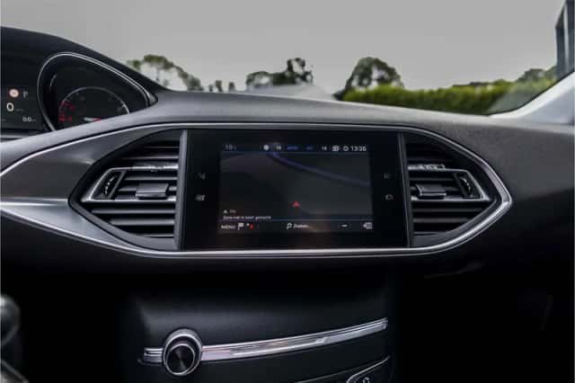 Peugeot 308 (2019) thumbnail 69