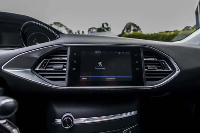 Peugeot 308 (2019) thumbnail 70
