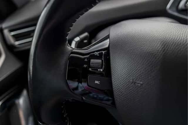Peugeot 308 (2019) thumbnail 76