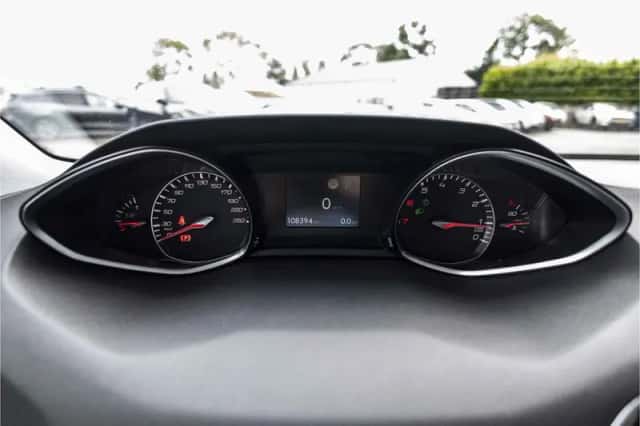 Peugeot 308 (2019) thumbnail 9