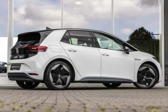 Volkswagen Id3 (2020) thumbnail 3