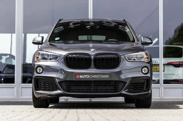 BMW X1 (2019) thumbnail 4
