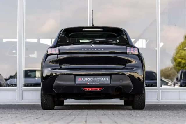 Peugeot 208 (2021) thumbnail 5