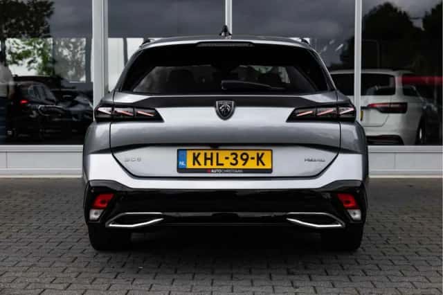 Peugeot 308 (2023) thumbnail 5