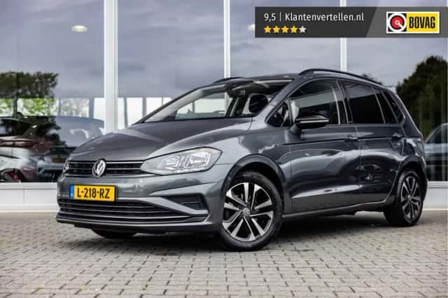 Volkswagen Golf (2019) thumbnail 1
