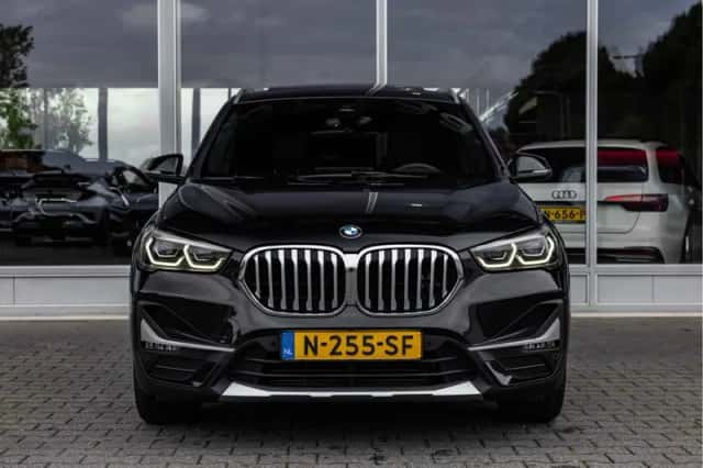 BMW X1 (2021) thumbnail 4