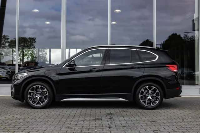 BMW X1 (2021) thumbnail 6