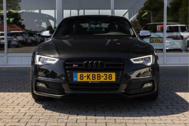 Audi A5 (2013) thumbnail 4