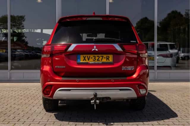 Mitsubishi Outlander (2019) thumbnail 5